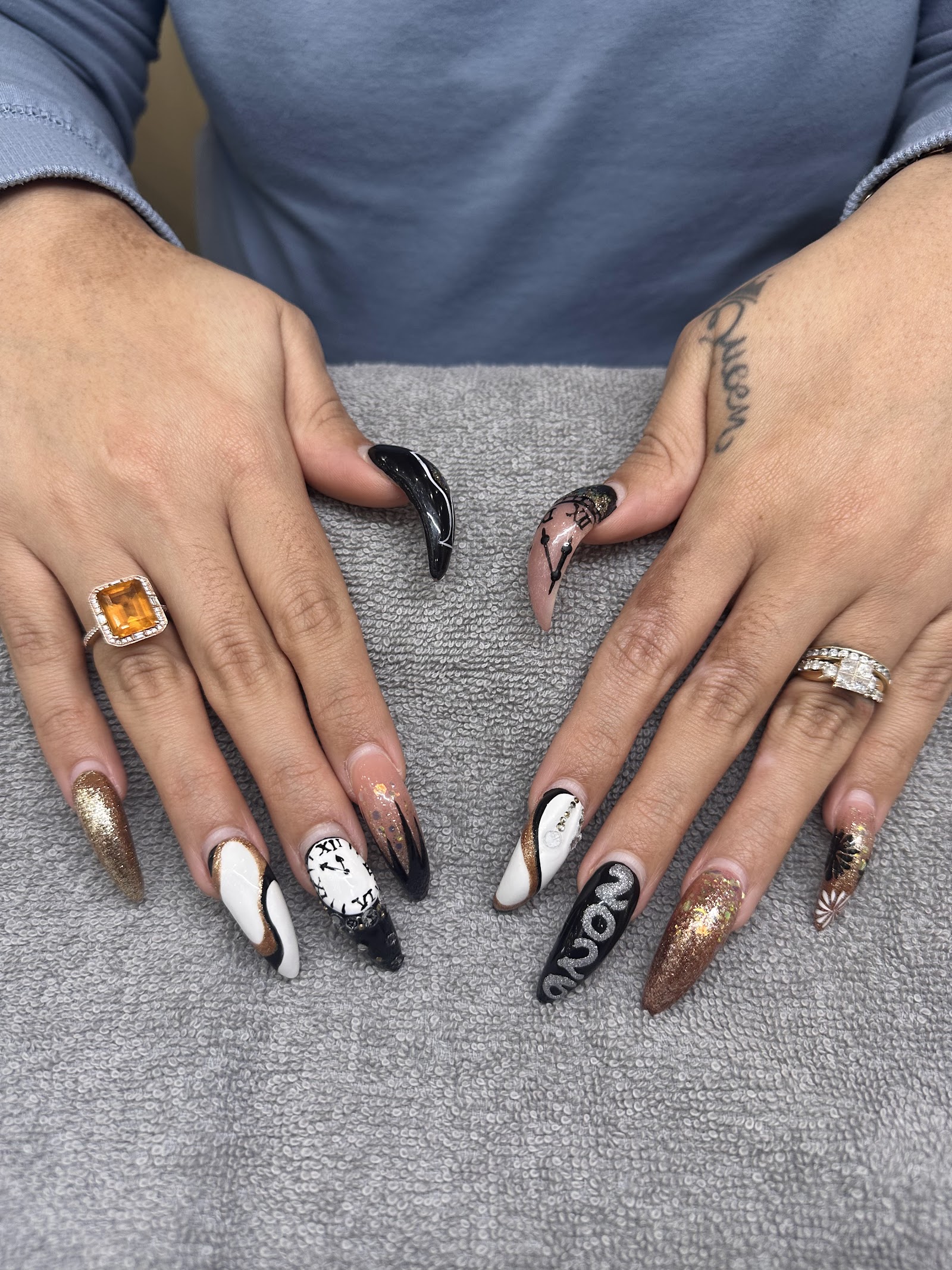 Nail artistry at Ruvé